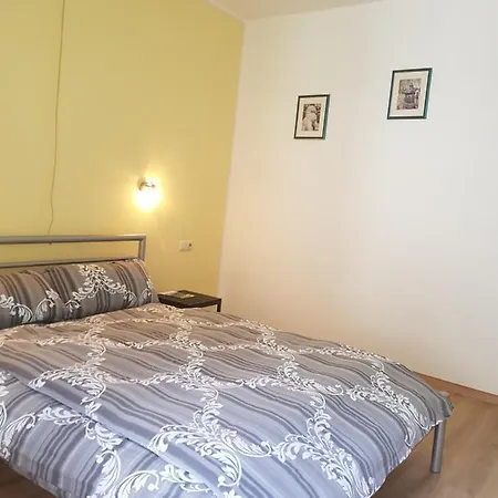 Haus Aqua Guest house