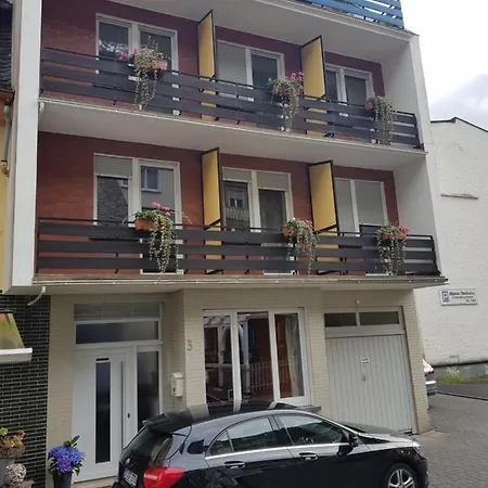 阿夸豪斯旅馆 2*