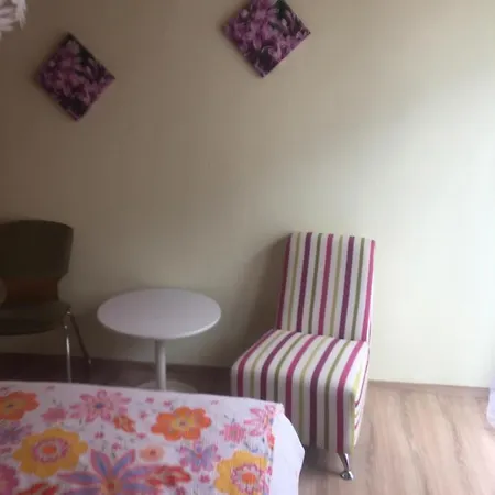 Haus Aqua Guest house